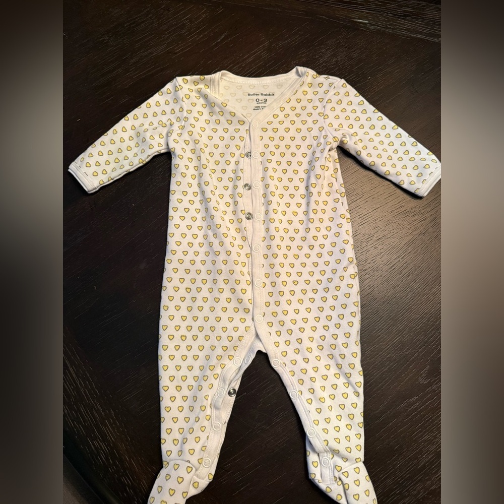 Roller Rabbit Heart Footie Pajamas yellow novelty heart size 0-3 months unisex